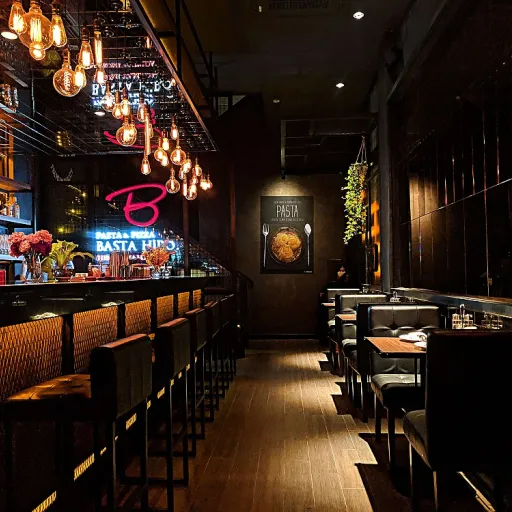 Lyon table : l’art de la convivialité culinaire dans la capitale gastronomique